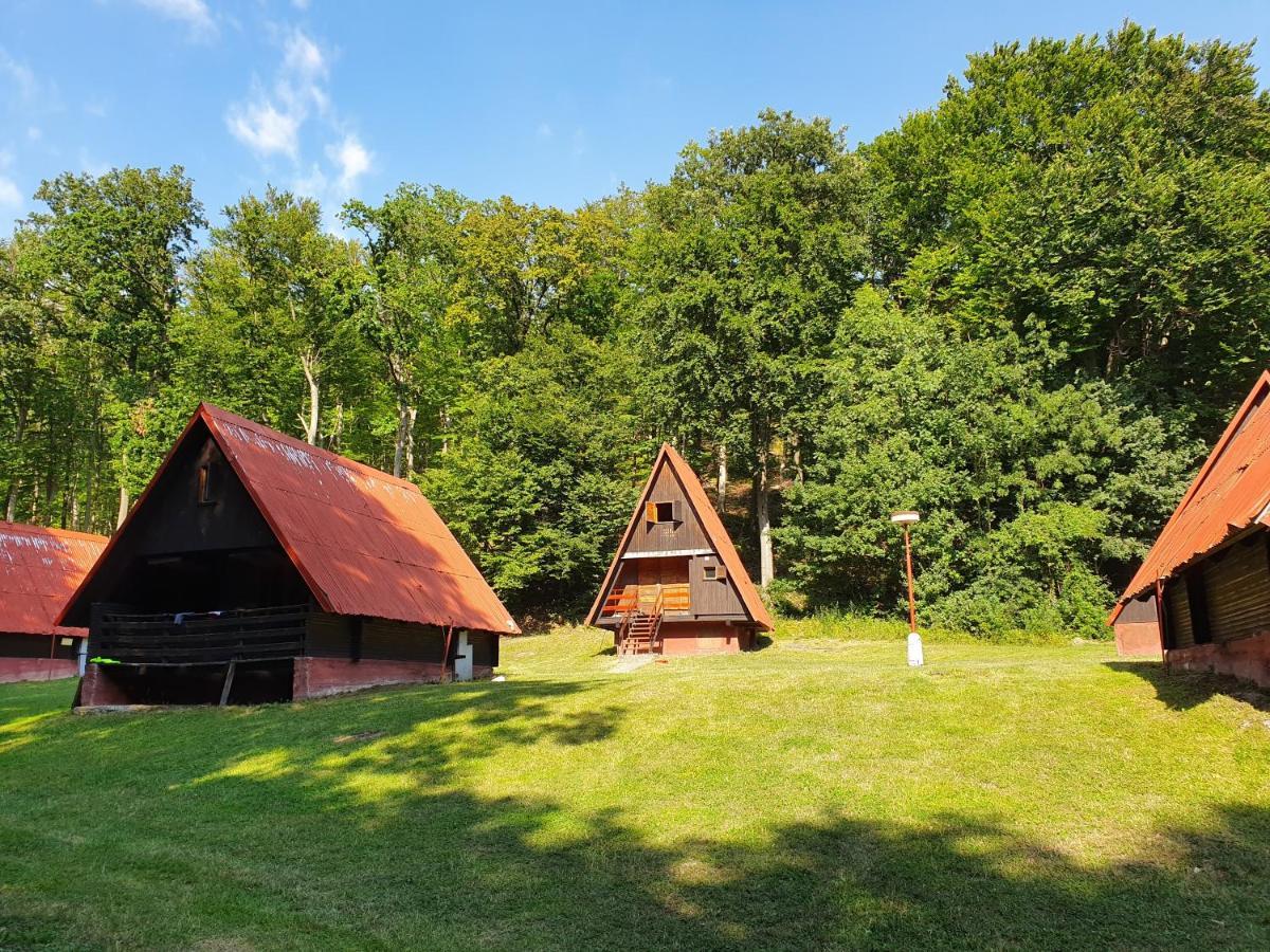 Záruby Resort Smolenice Esterno foto