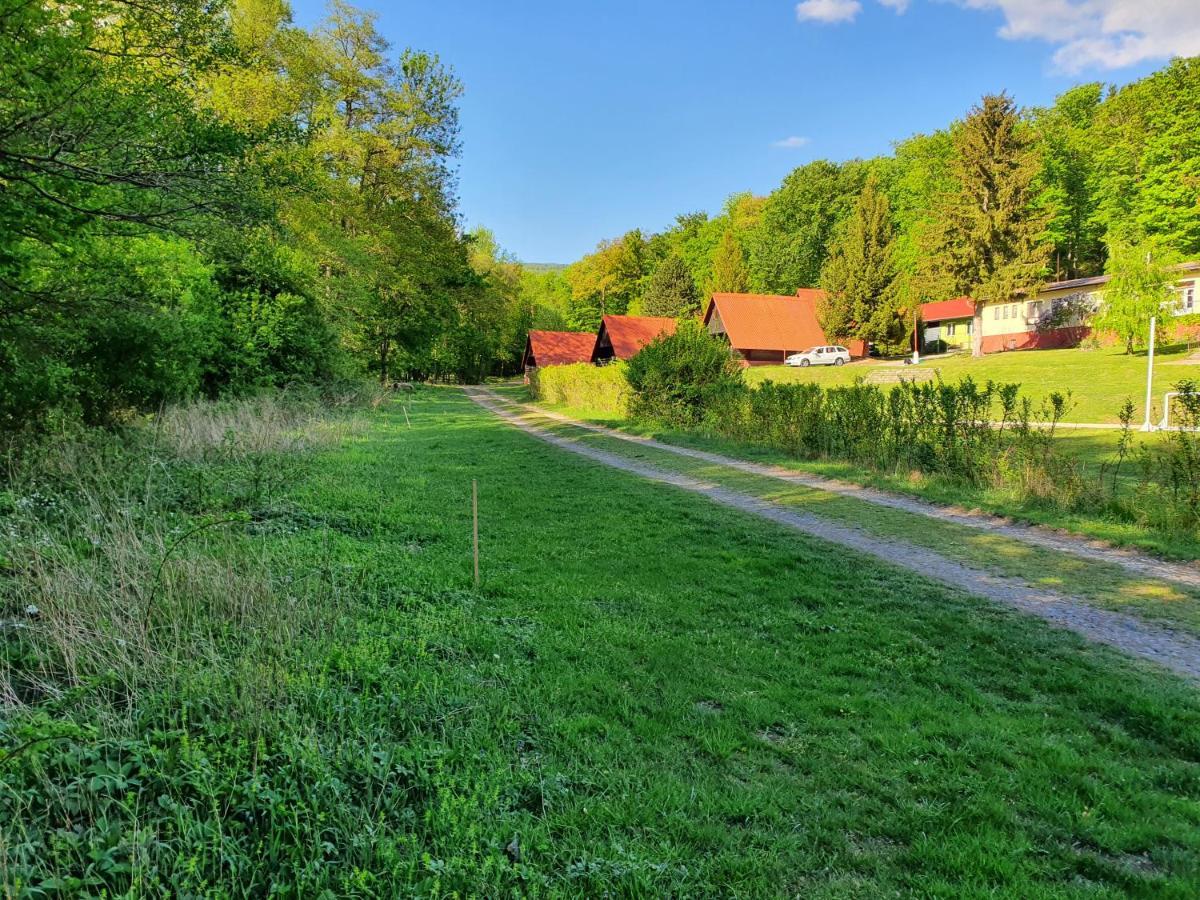 Záruby Resort Smolenice Esterno foto