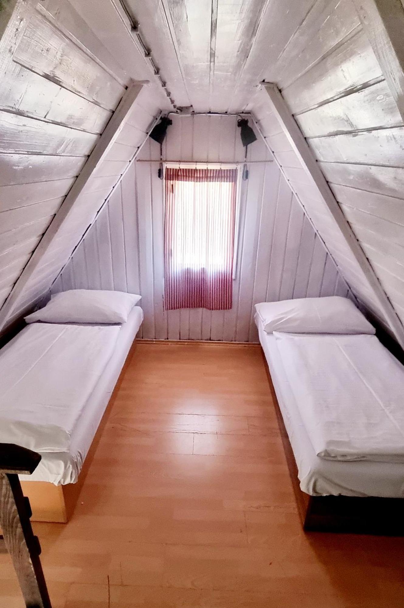 Záruby Resort Smolenice Esterno foto